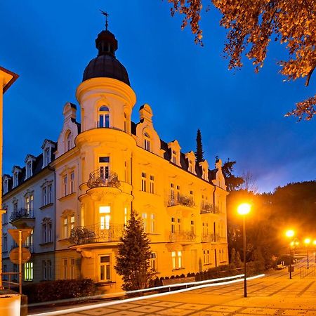 Villa Dagmar Luhačovice Exteriör bild
