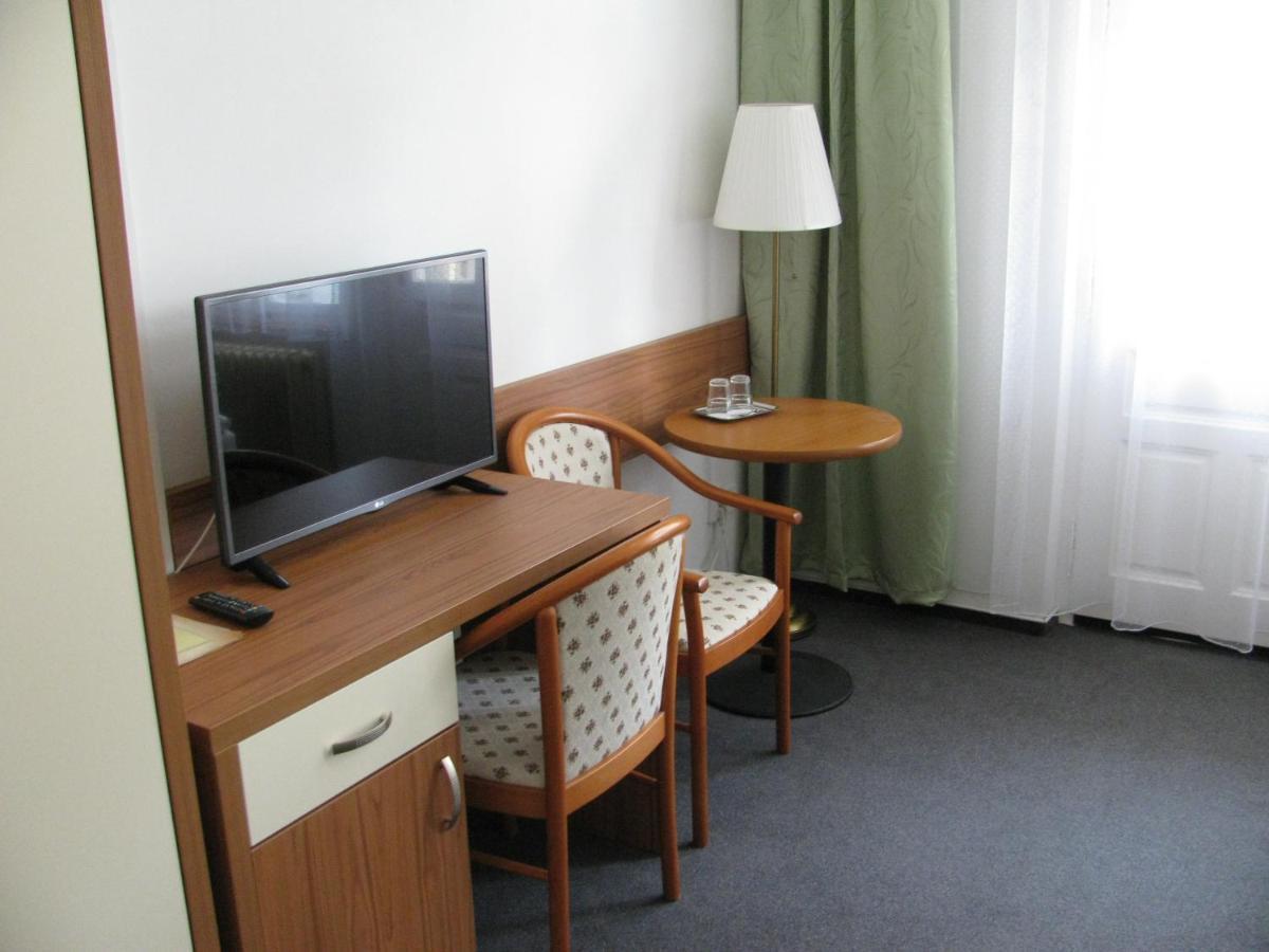 Villa Dagmar Luhačovice Exteriör bild