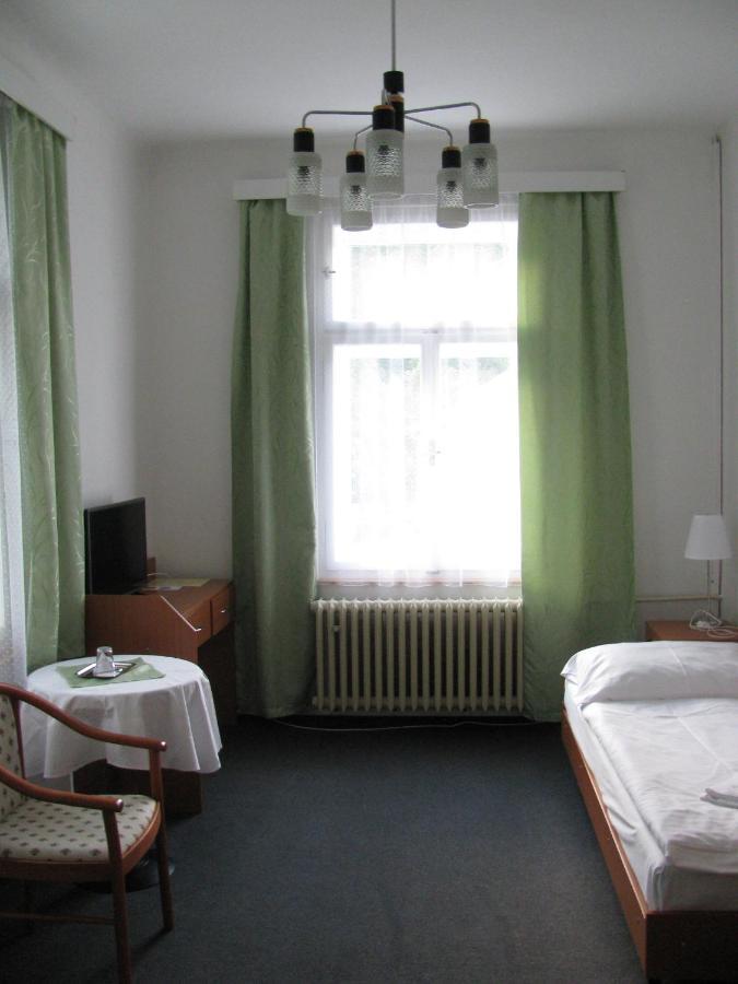 Villa Dagmar Luhačovice Exteriör bild